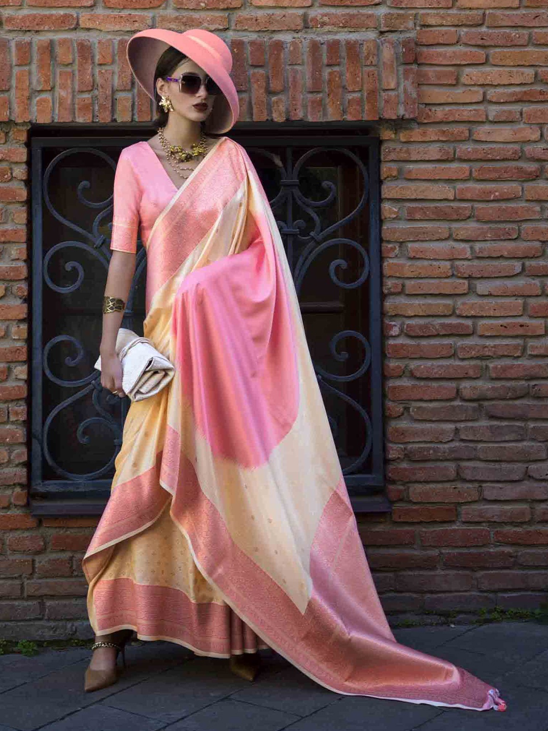

KIMISHA Woven Design Zari Silk Blend Saree, Cream