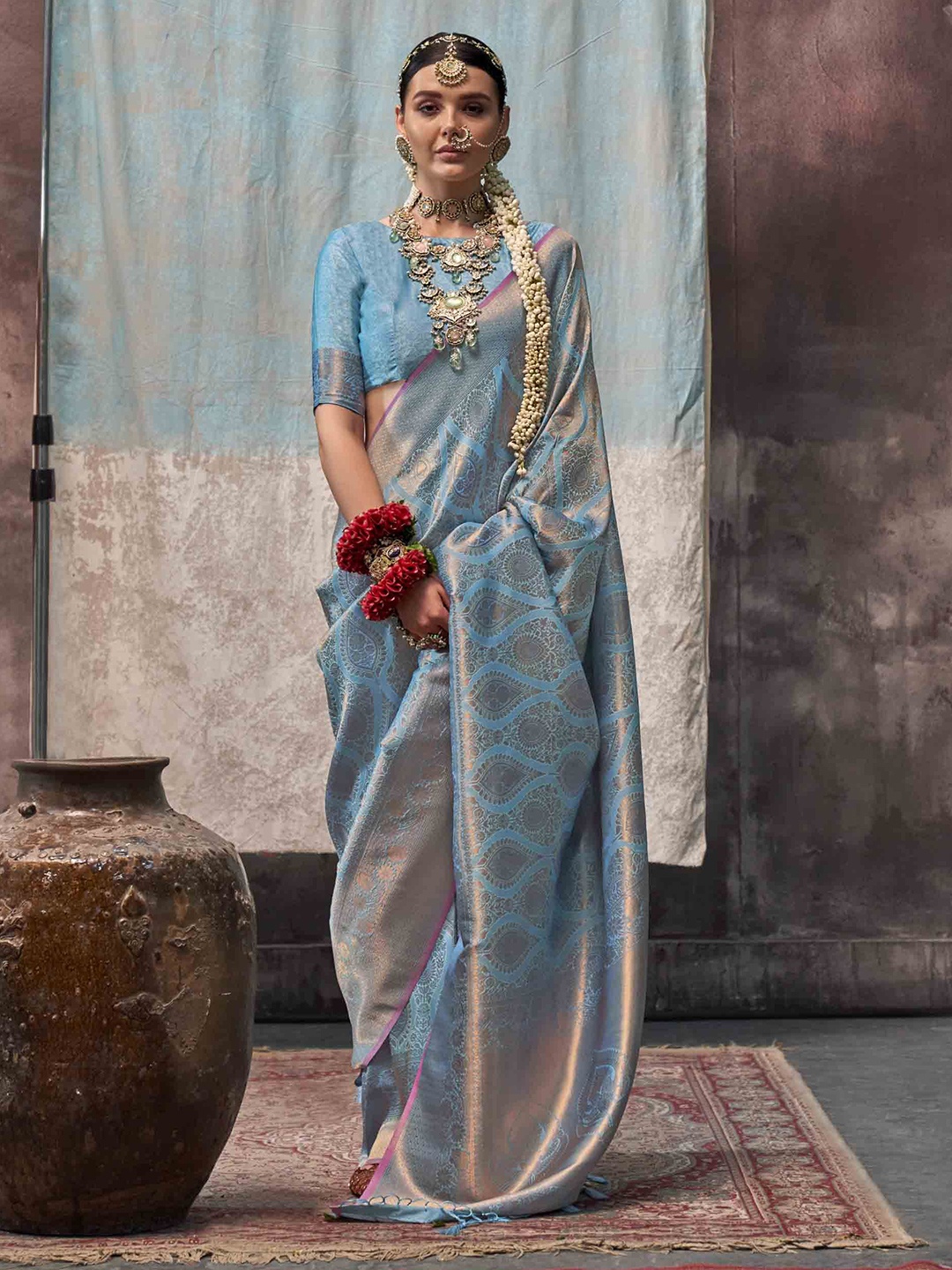 

KIMISHA Woven Design Silk Blend Handloom Saree, Blue
