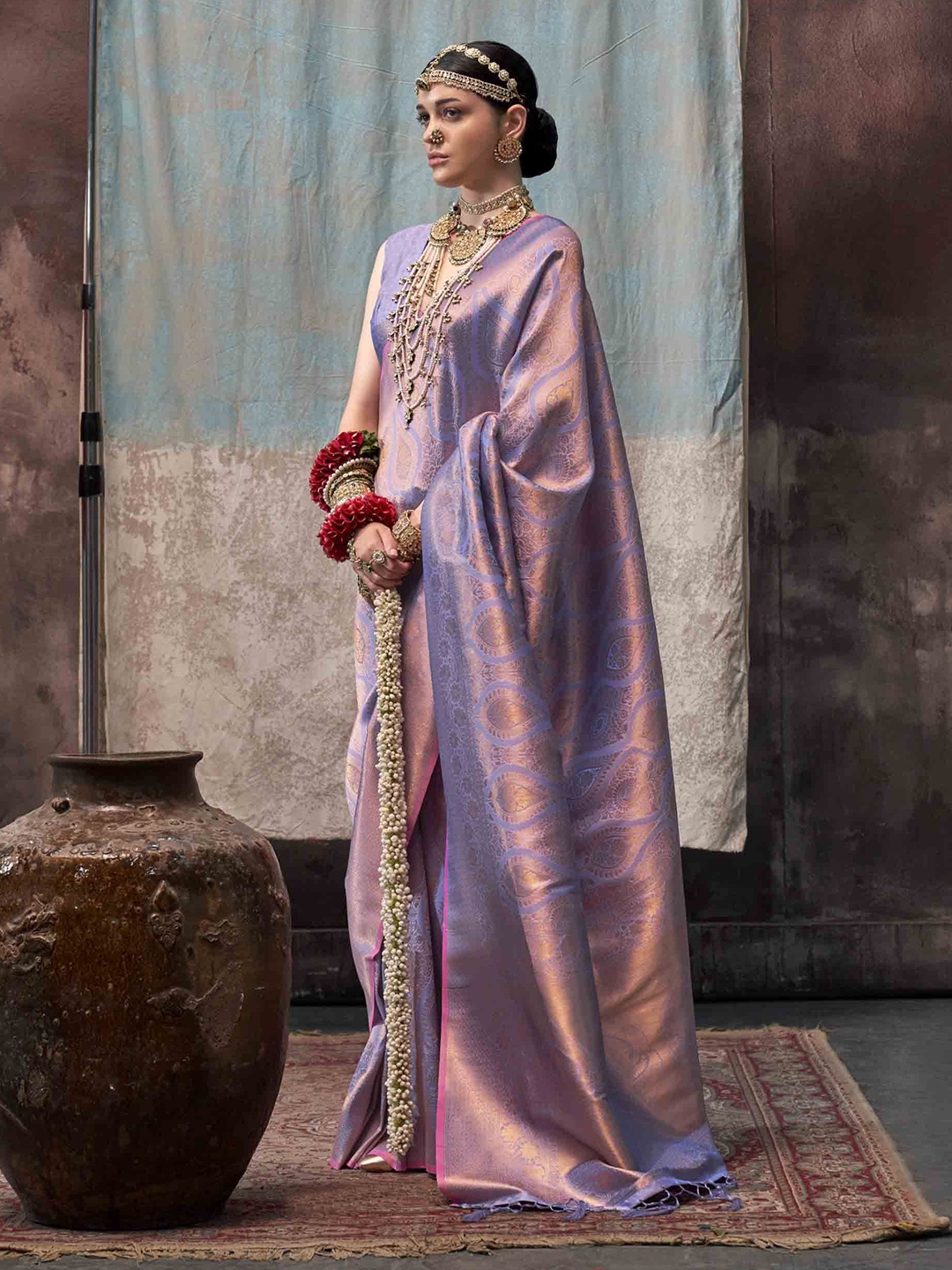 

KIMISHA Women Woven Design Saree, Lavender