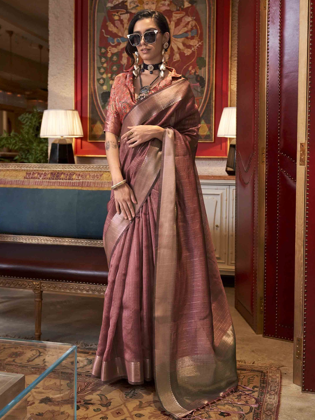 

KIMISHA Woven Design Saree With Blouse Piece, Rust
