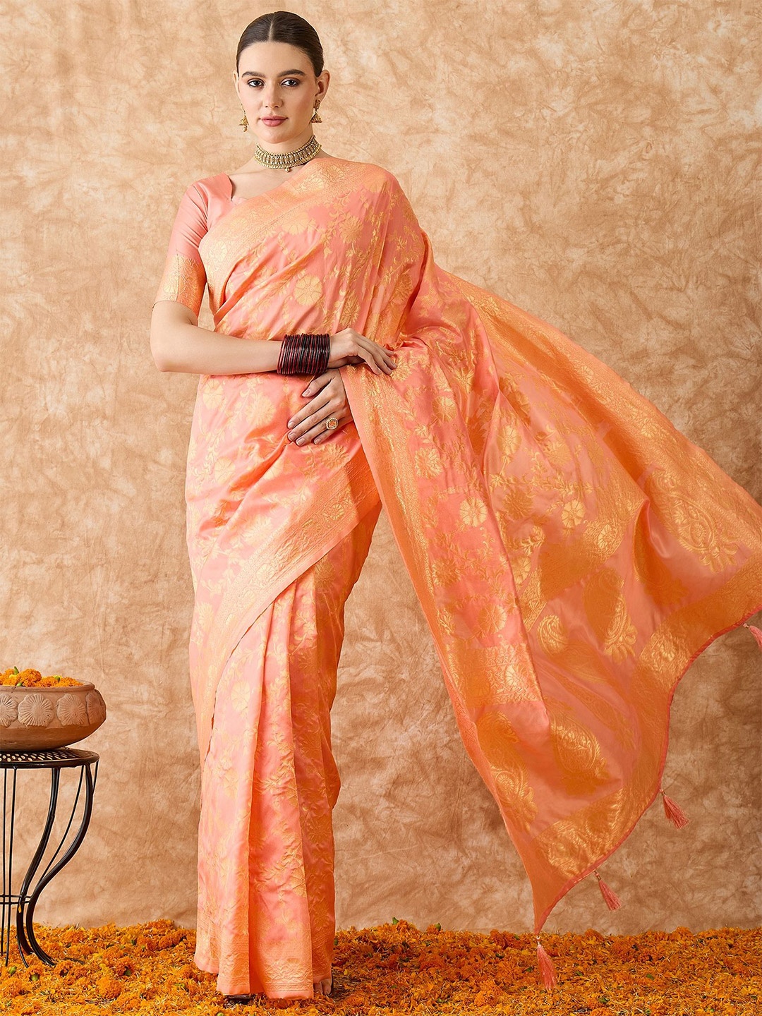 

HERE&NOW Woven Design Zari Banarasi Saree, Peach