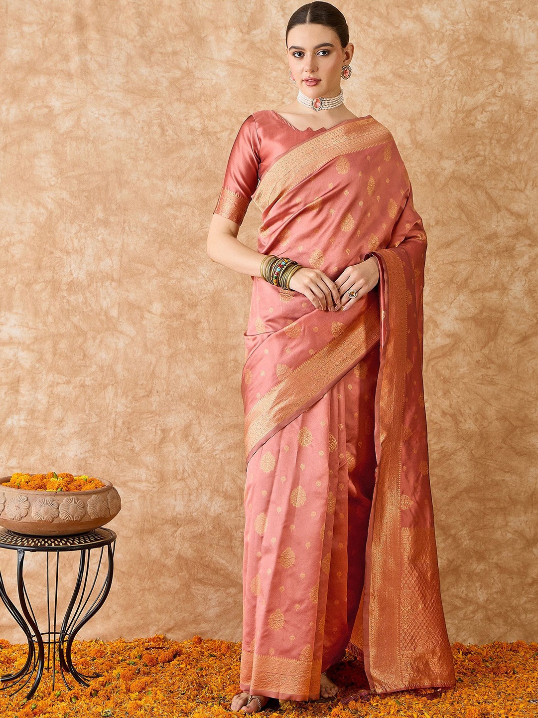 

HERE&NOW Woven Design Zari Banarasi Saree, Peach