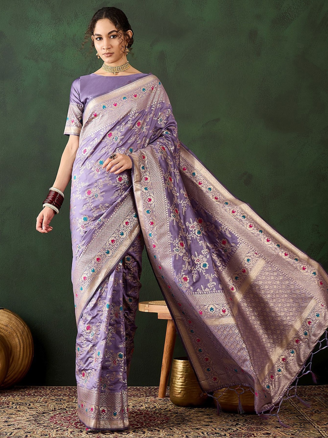 

HERE&NOW Embellished Zari Silk Blend Fusion Banarasi Saree, Lavender