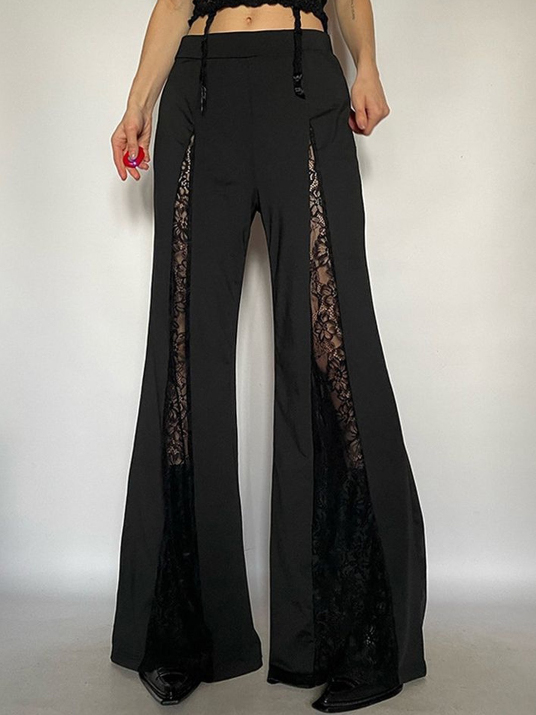 

LULU & SKY Women Loose Fit High-Rise Trousers, Black