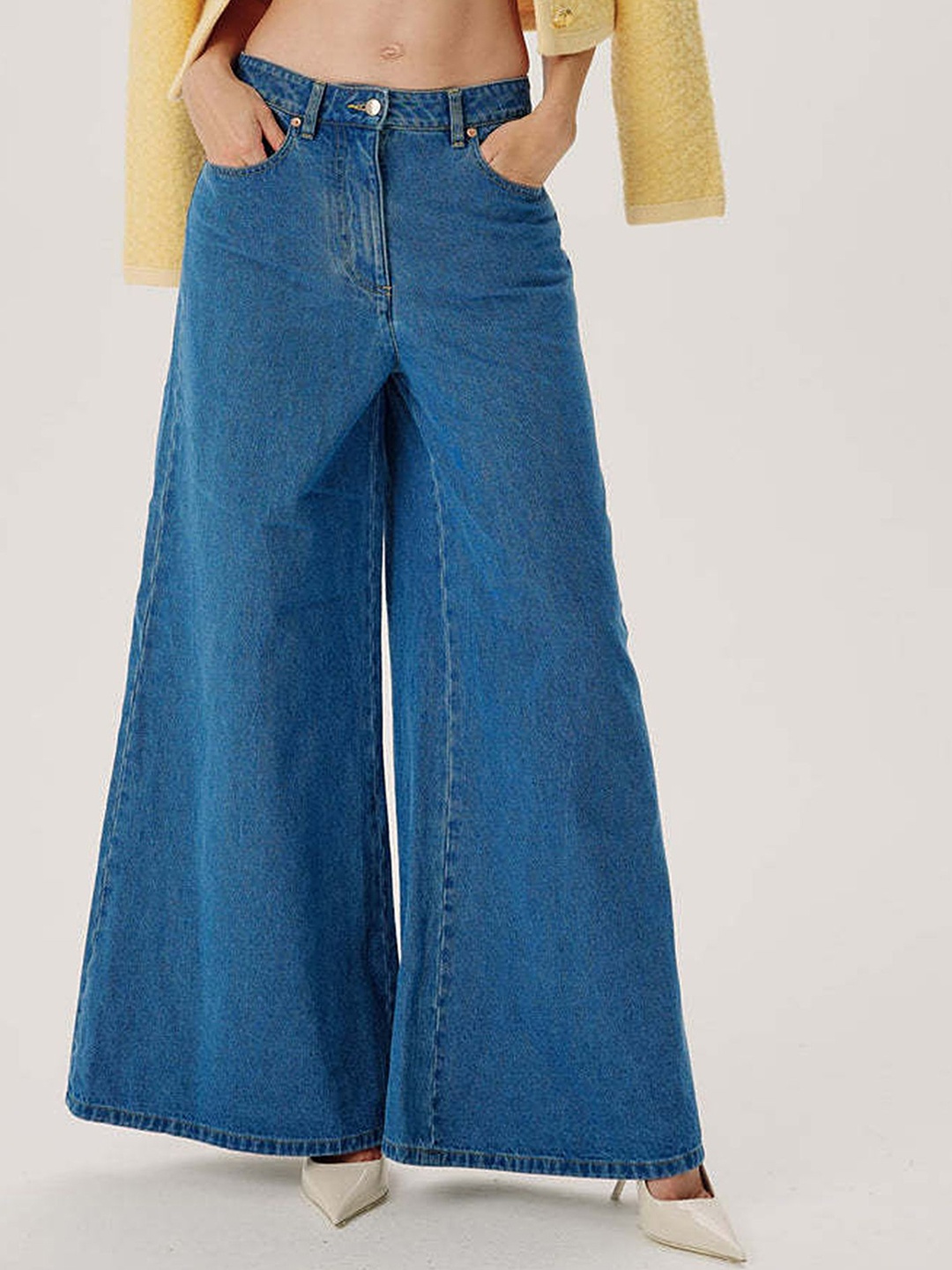 

LULU & SKY Women Wide Leg Mid-Rise Jeans, Blue