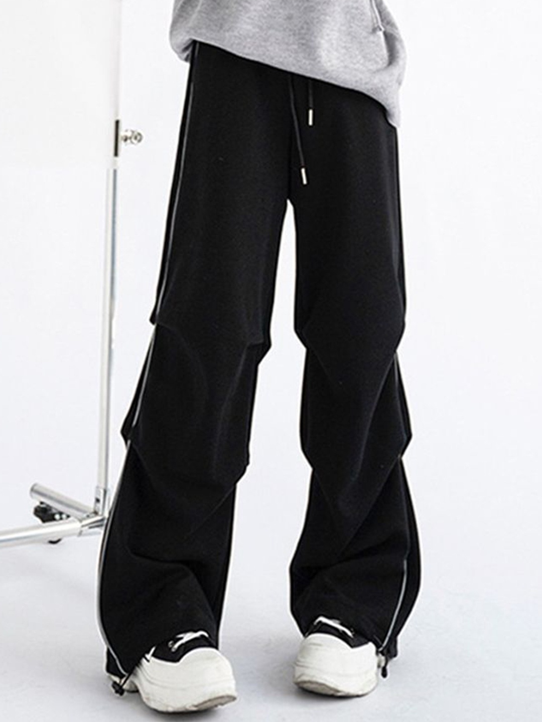 

LULU & SKY Women Straight Fit High-Rise Trouser, Black
