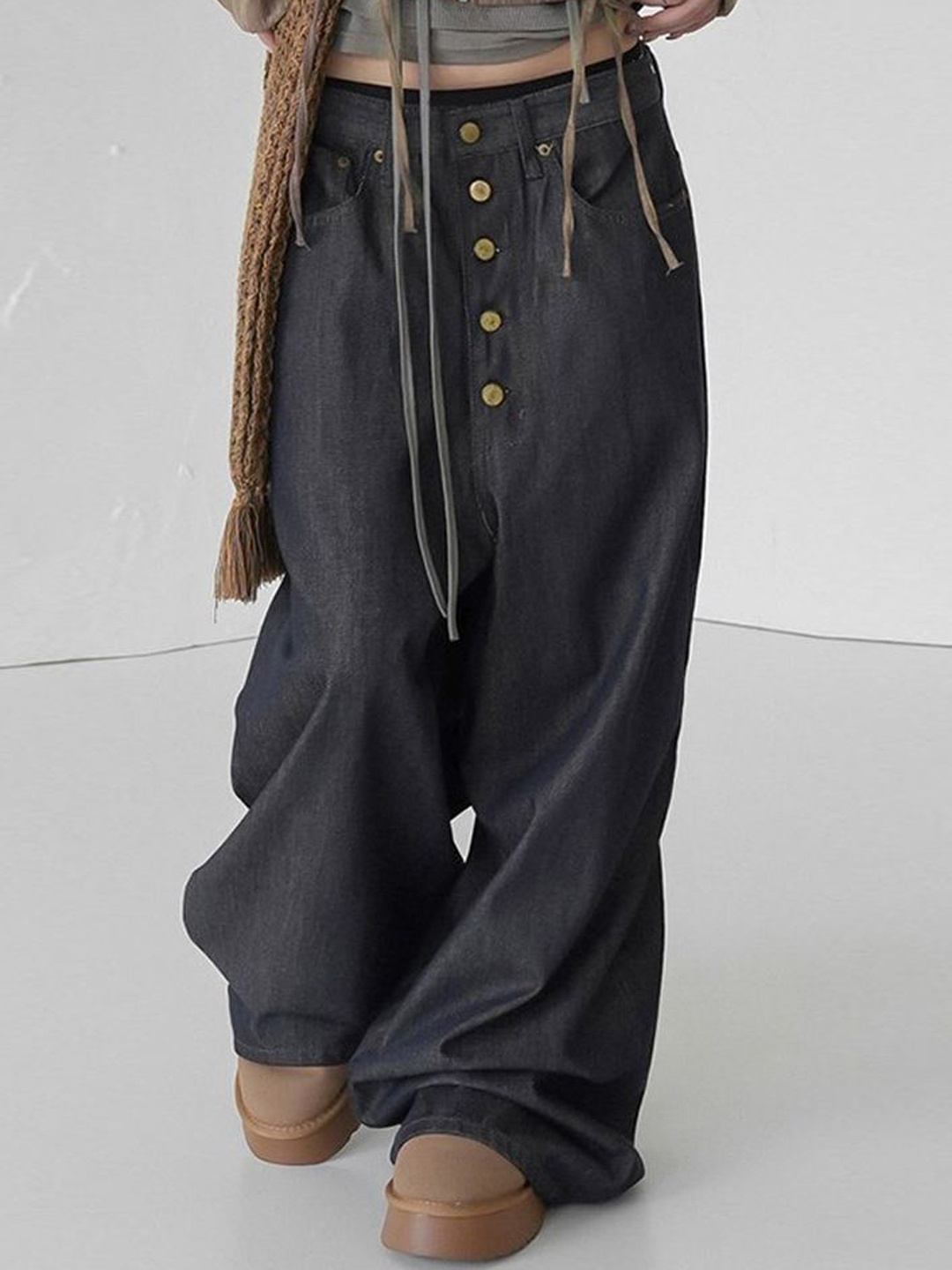 

LULU & SKY Women Loose Fit Low-Rise Trousers, Navy blue