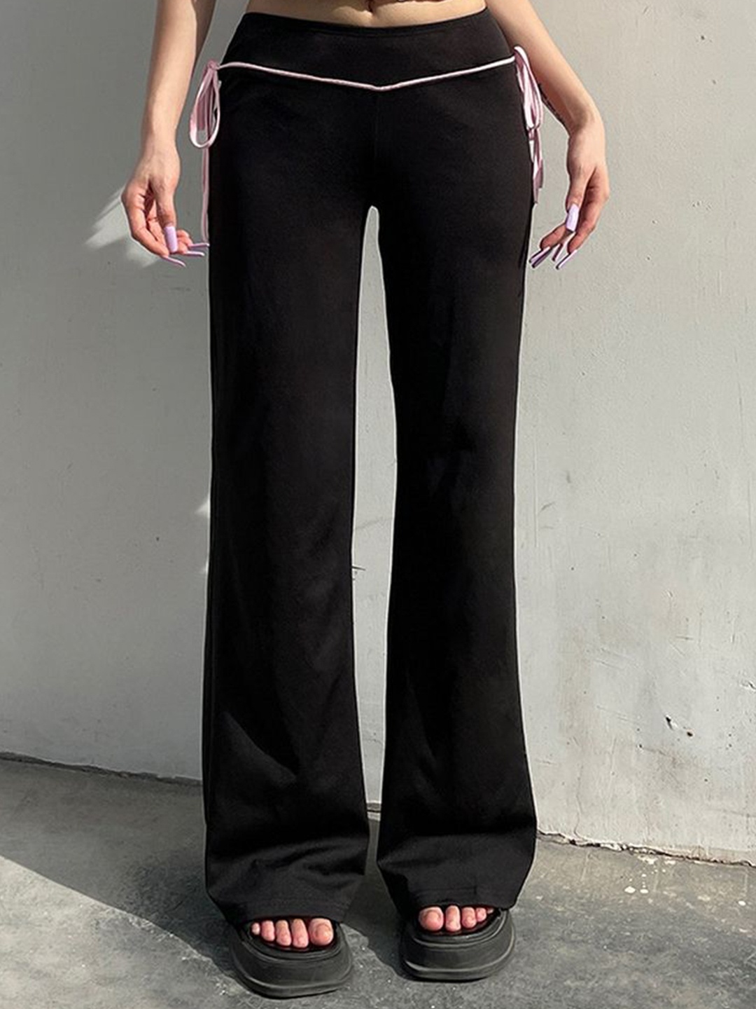 

LULU & SKY Women Mid-Rise Flared Trousers, Black
