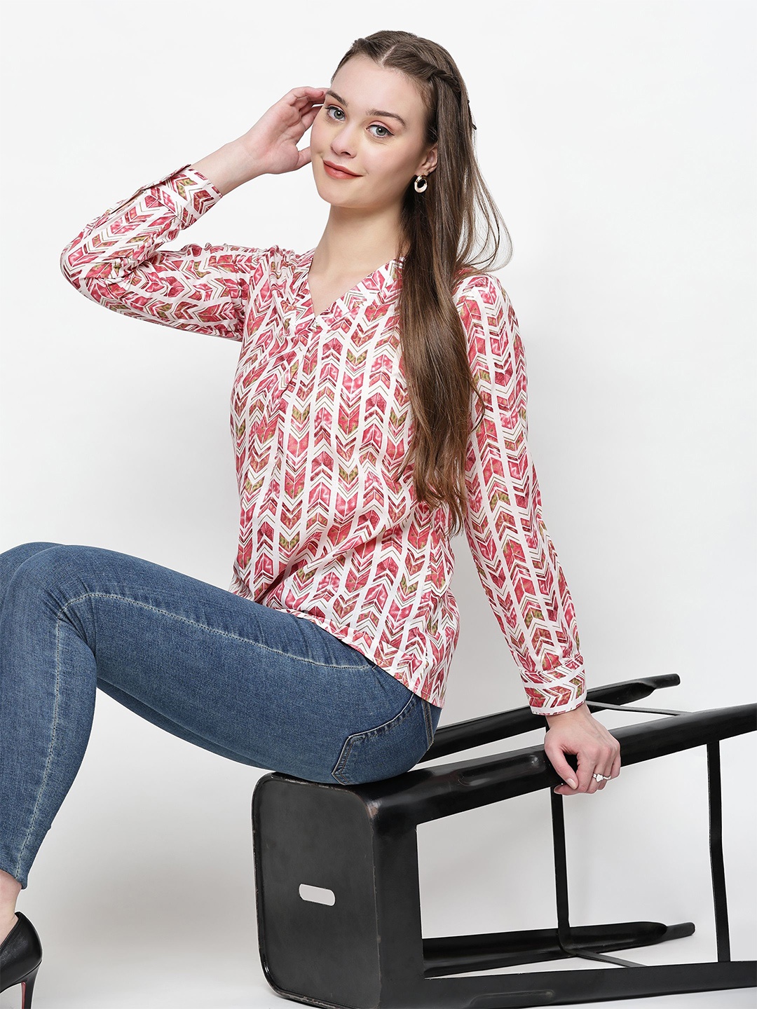 

TrendRush Women Geometric Printed Top, Pink