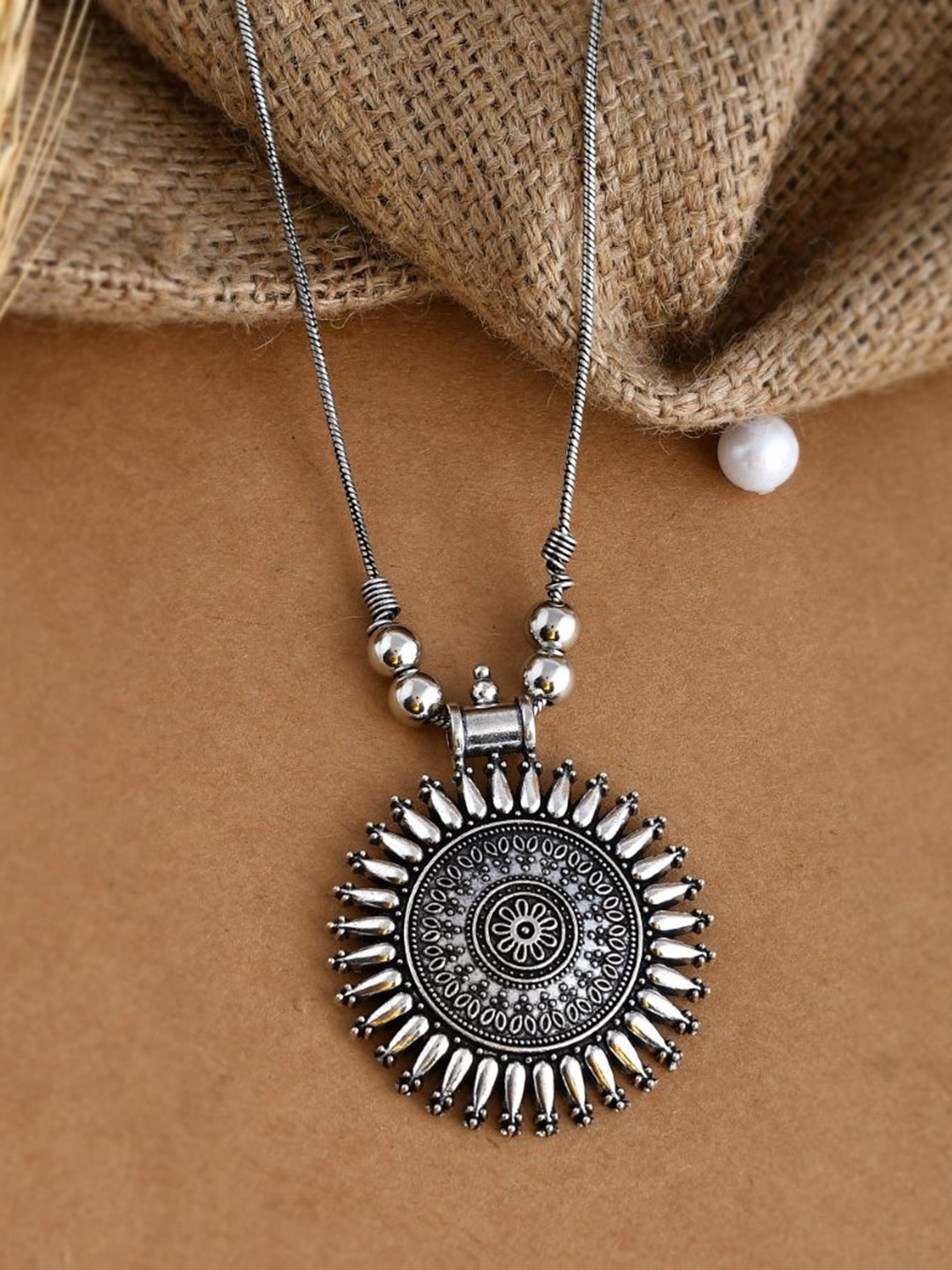 

NAMAN ARTS Brass Silver-Plated Oxidised Necklace