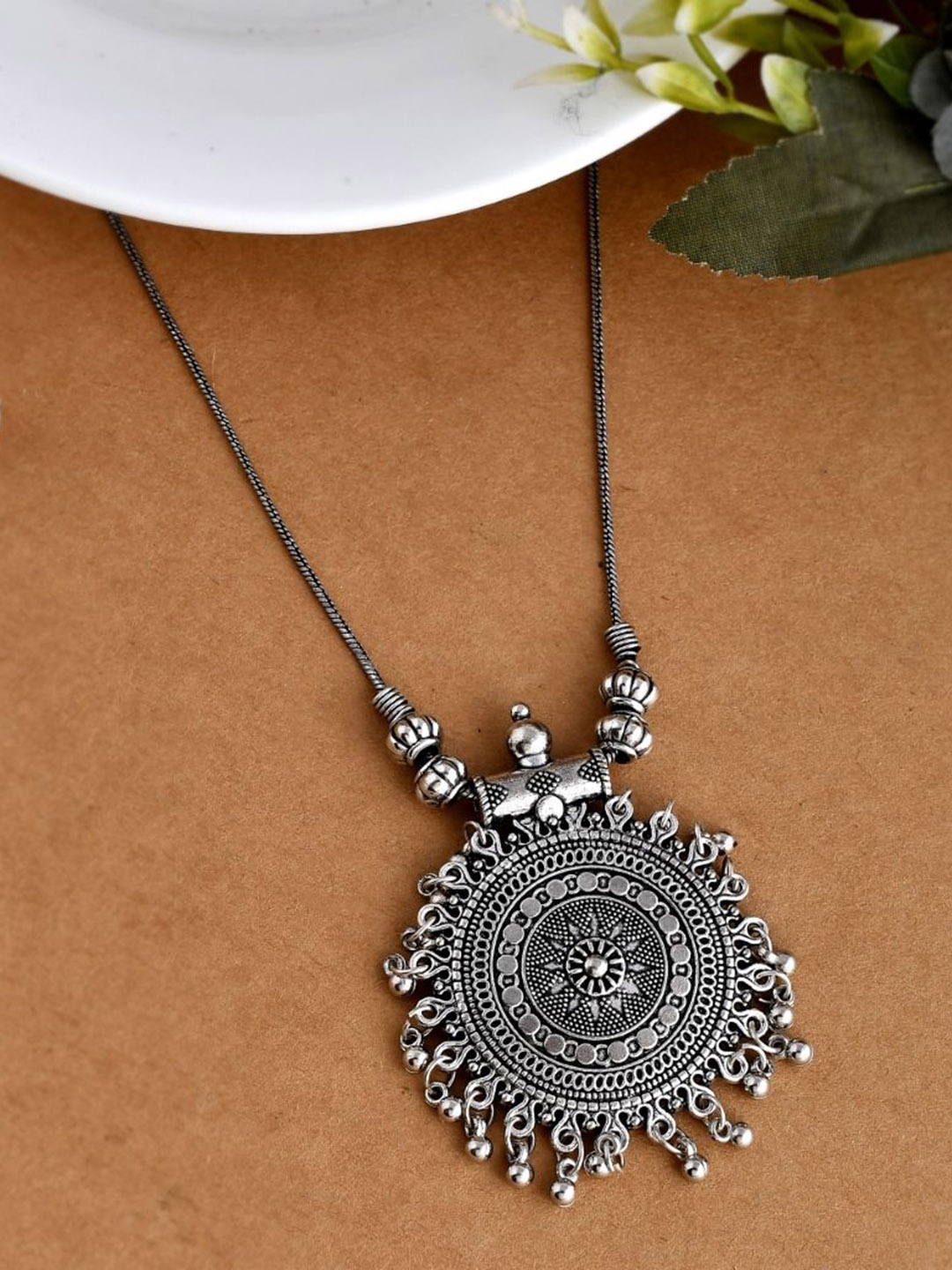 

NAMAN ARTS Silver-Plated Oxidised Necklace