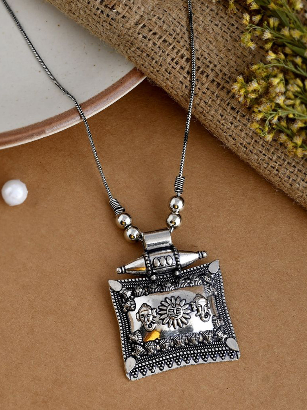 

NAMAN ARTS Silver-Plated Oxidised Necklace