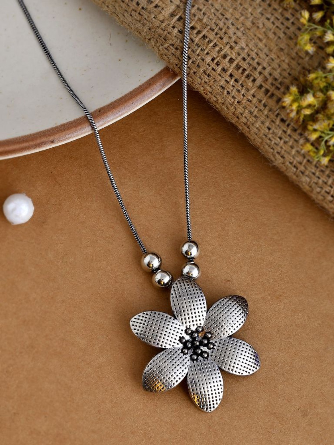 

NAMAN ARTS Silver Plated Oxidised Necklace