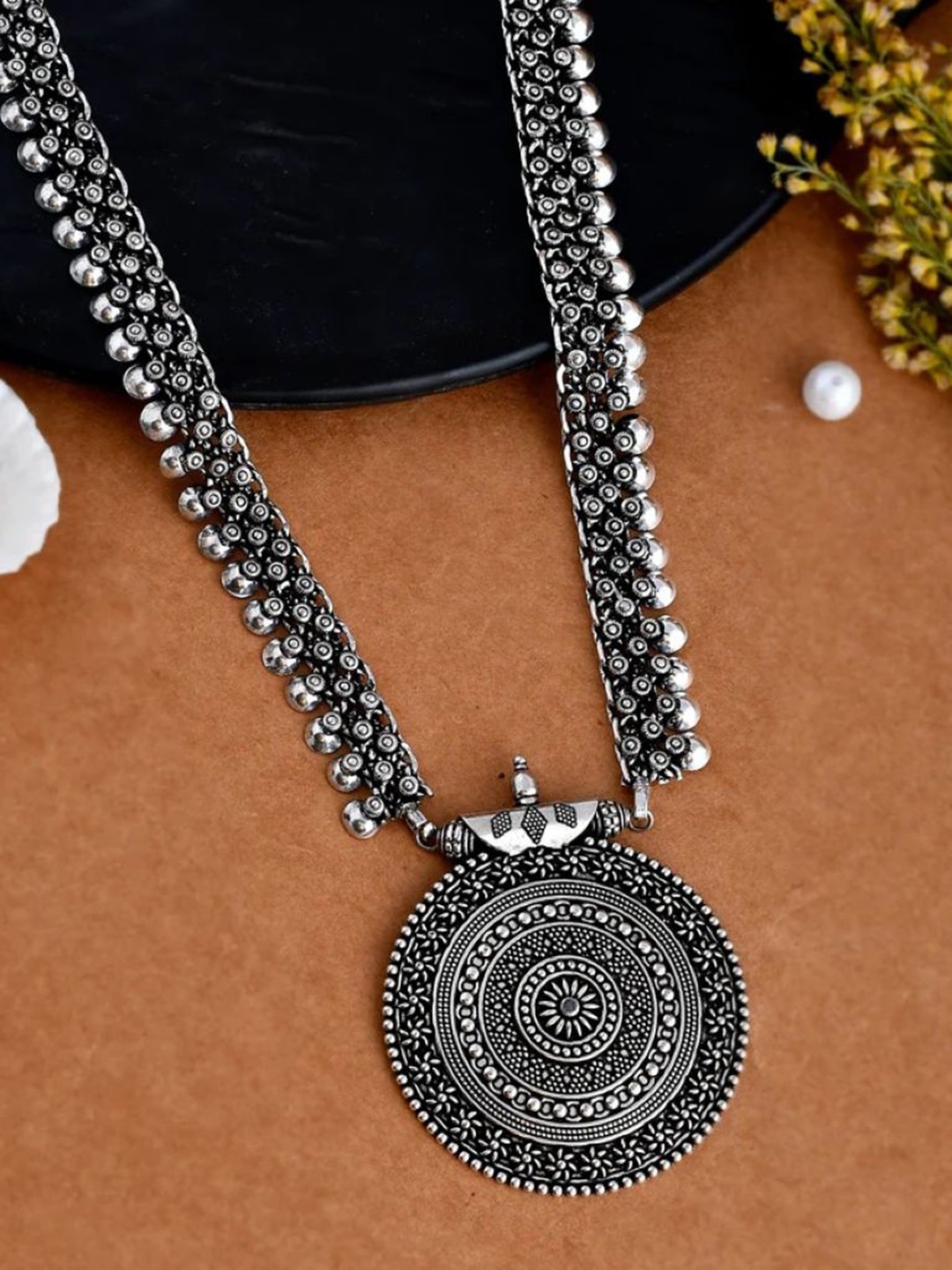 

NAMAN ARTS Silver-Plated Oxidized Necklace