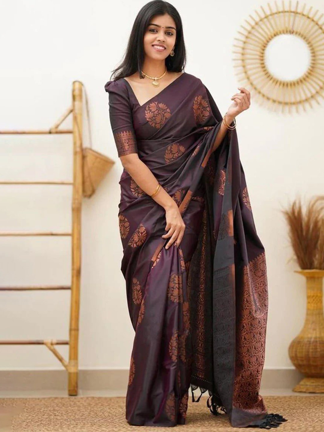 

KALINI Ethnic Motifs Woven Design Zari Banarasi Saree, Magenta