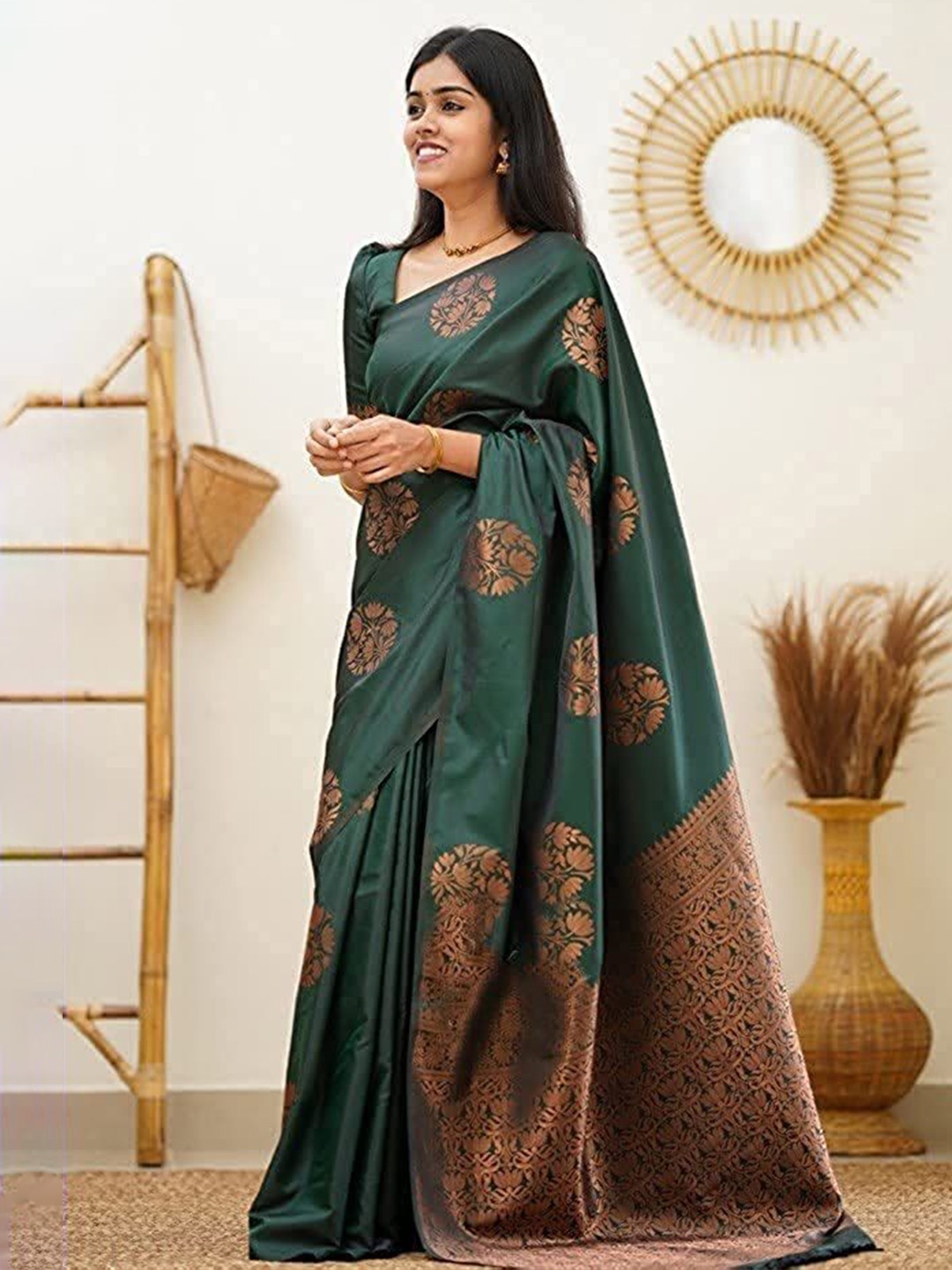 

KALINI Ethnic Motifs Zari Banarasi Saree, Green