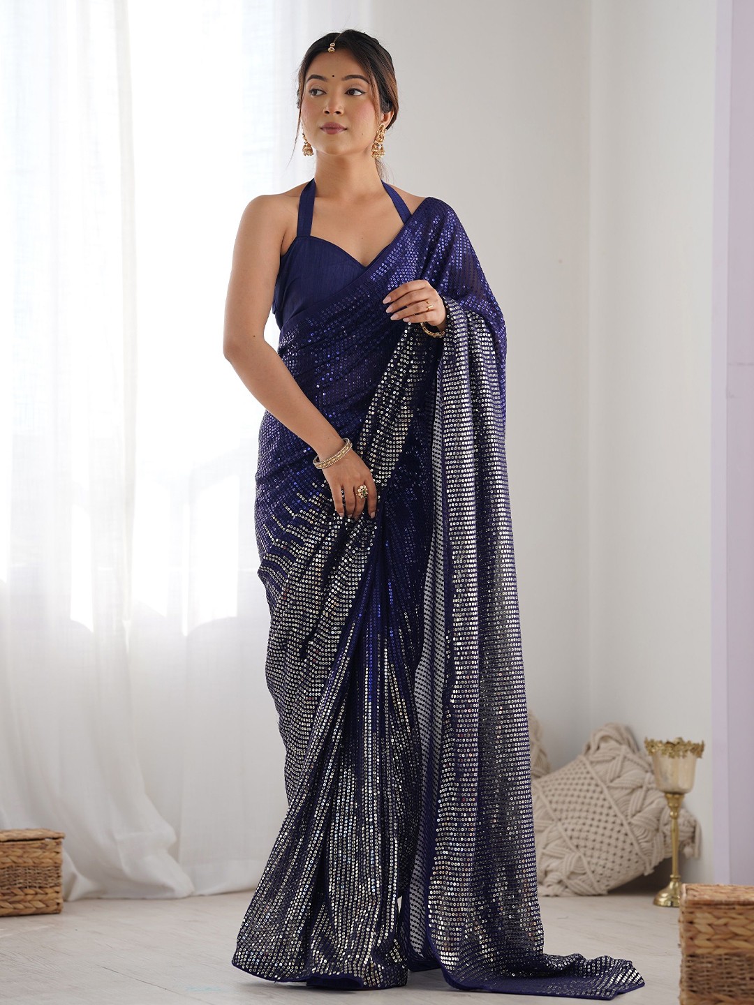 

KALINI Embellished Sequinned Saree, Blue