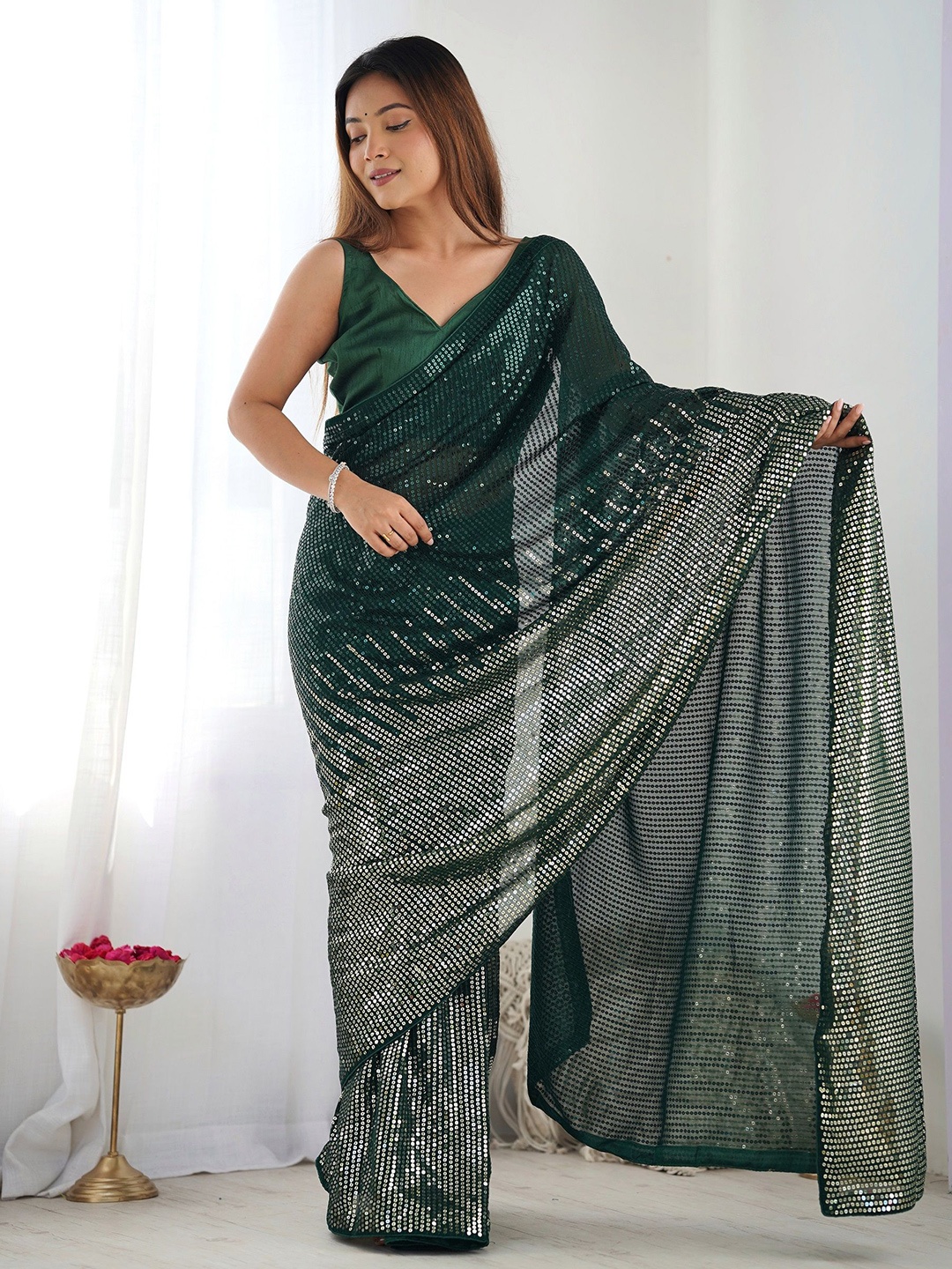 

KALINI Sequinned Embellished Heavy Work Saree, Green