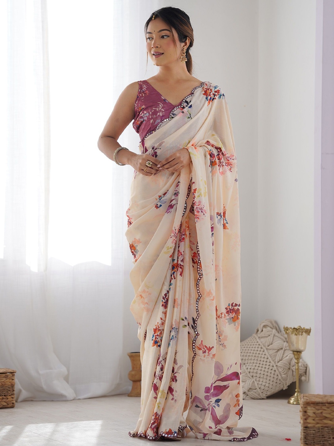 

KALINI Floral Printed Mirror Work Saree, Cream