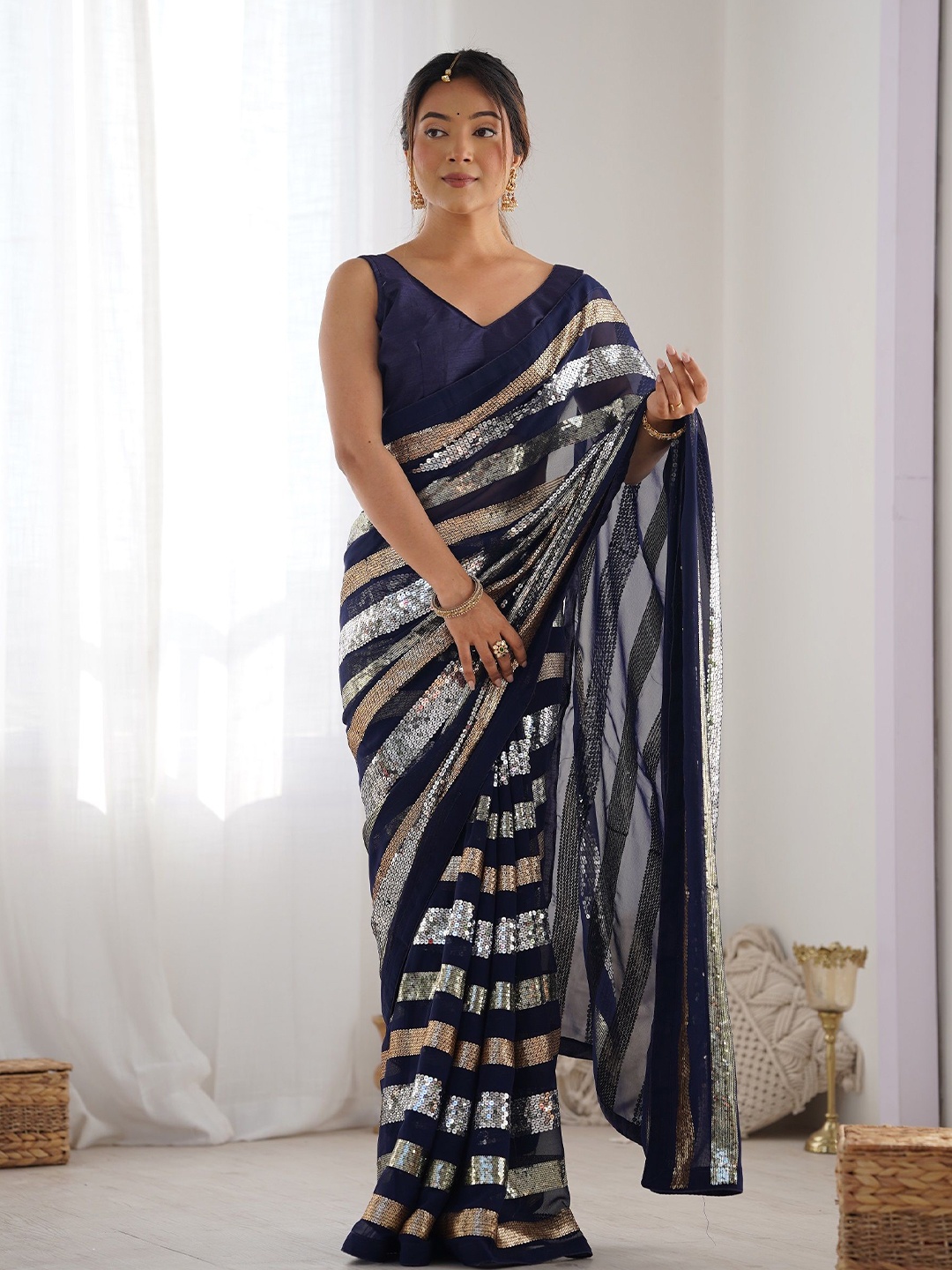 

KALINI Embellished Sequinned Heavy Work Saree, Blue