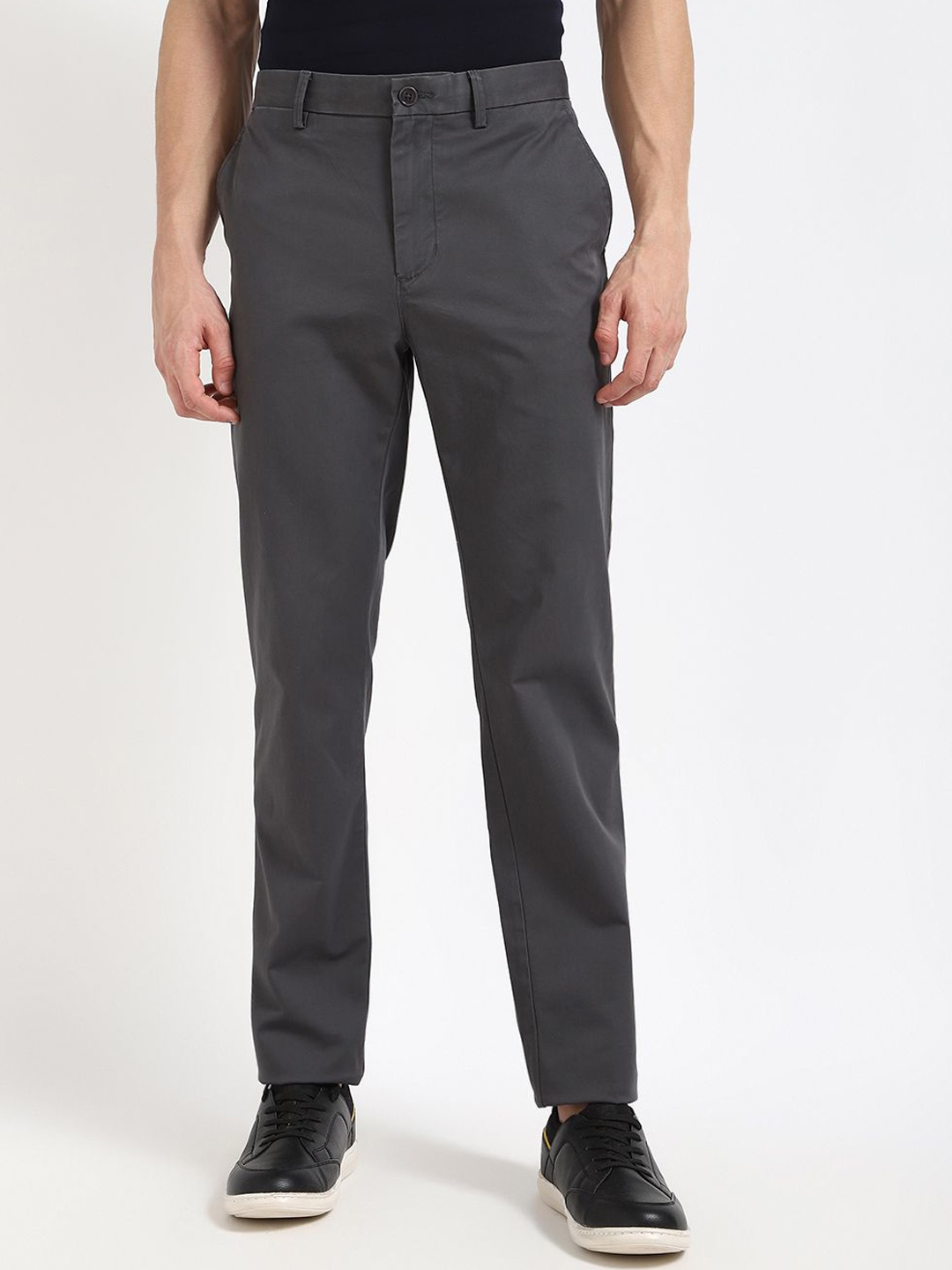

Tommy Hilfiger Men Mid-Rise Regular Trousers, Grey