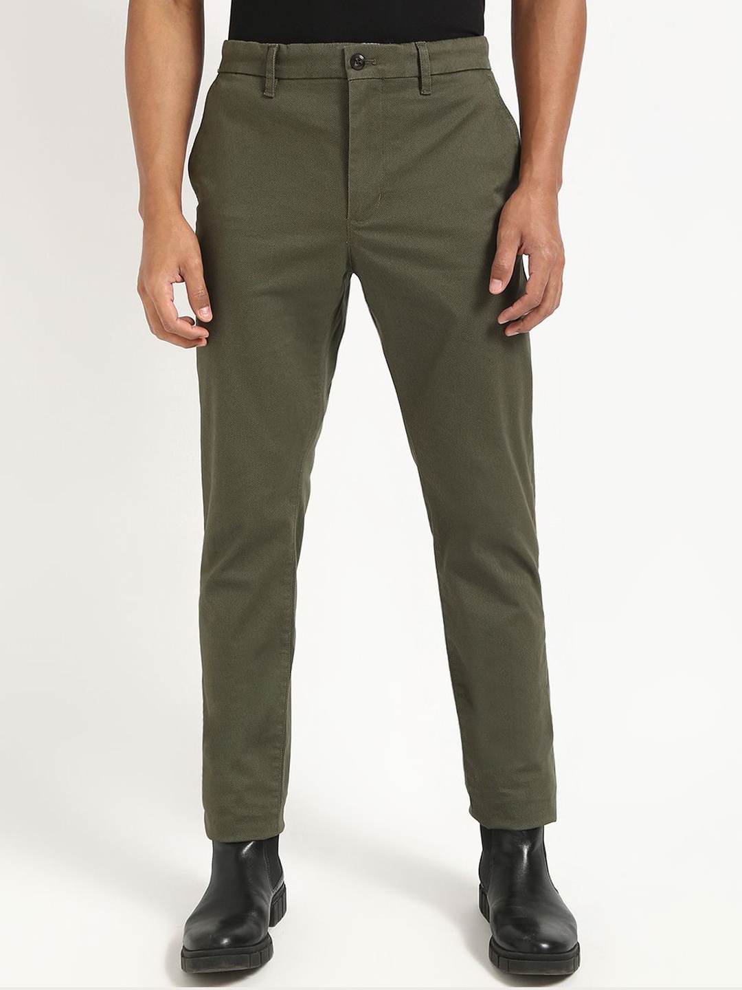 

Tommy Hilfiger Men Mid-Rise Trousers, Green