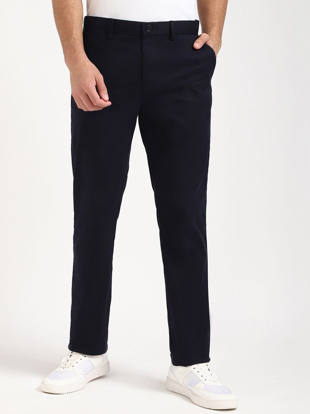 

Tommy Hilfiger Men Regular Fit Mid-Rise Trousers, Blue