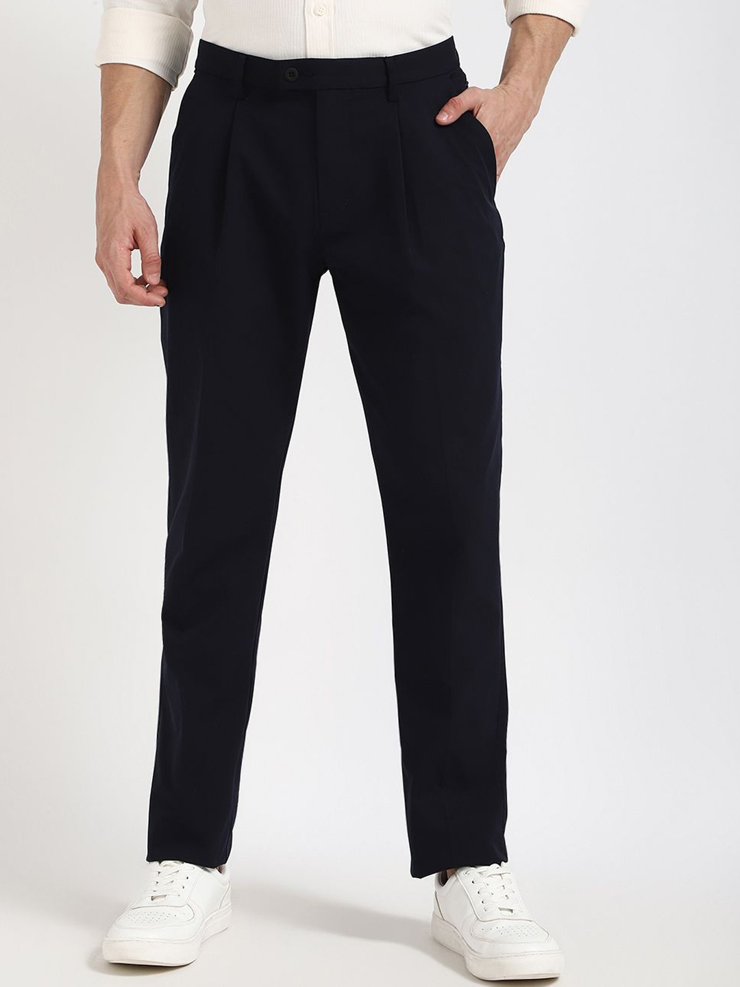 

Tommy Hilfiger Men Mid-Rise Regular Fit Pleated Chinos Trouser, Blue