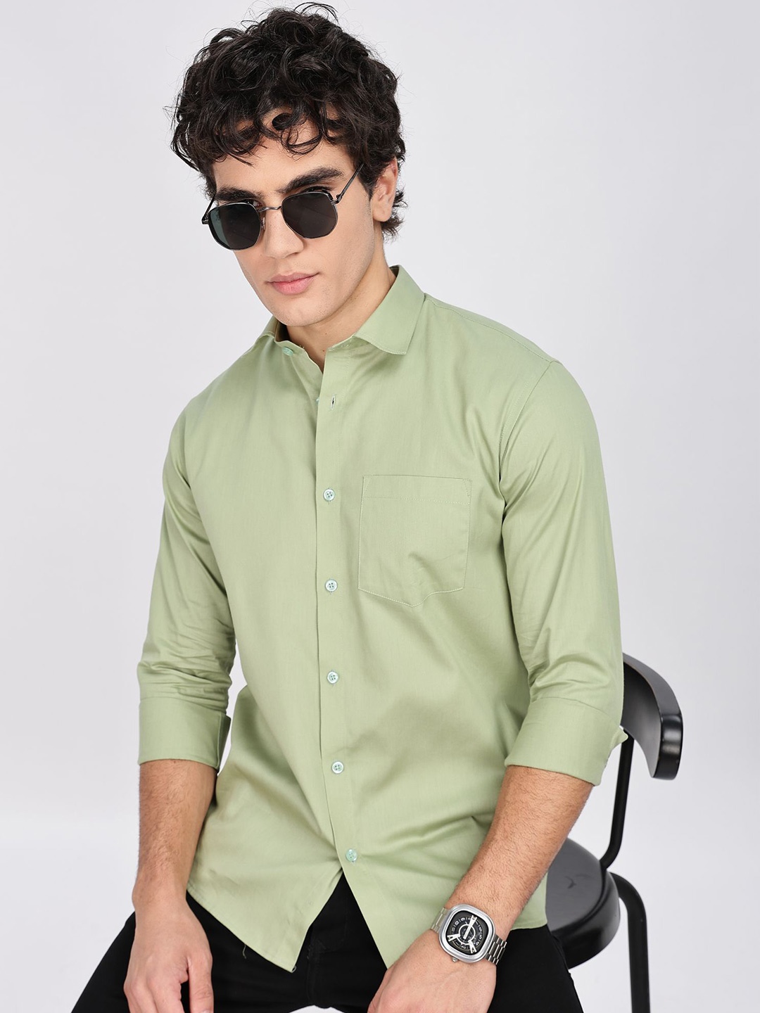

BRUTTLYN Men Classic Spread Collar Solid Cotton Casual Shirt, Green