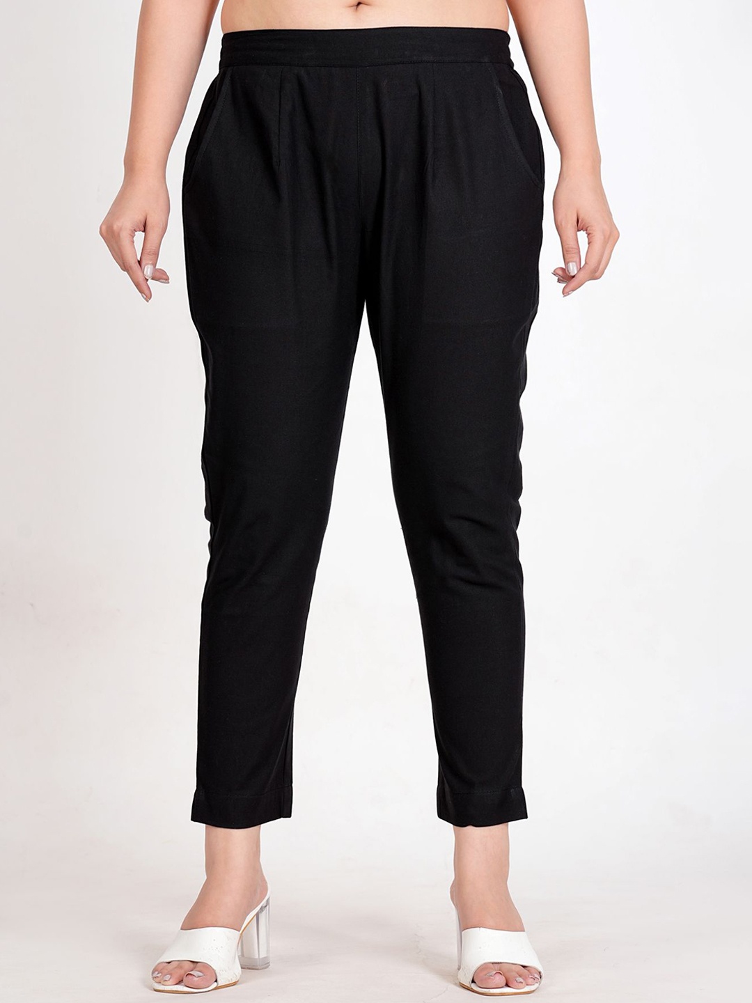 

MAST KALANDAR Women Pure Cotton Mid-Rise Pleated Trousers, Black