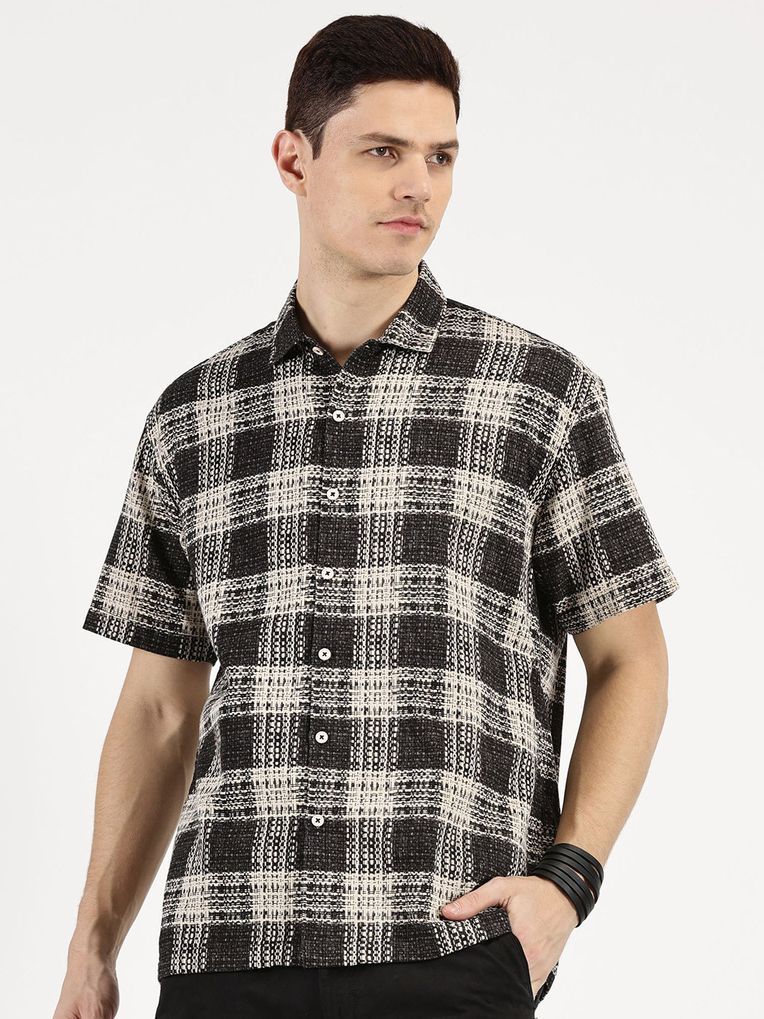 

RAVINIK Men Classic Spread Collar Tartan Checked Cotton Casual Shirt, White
