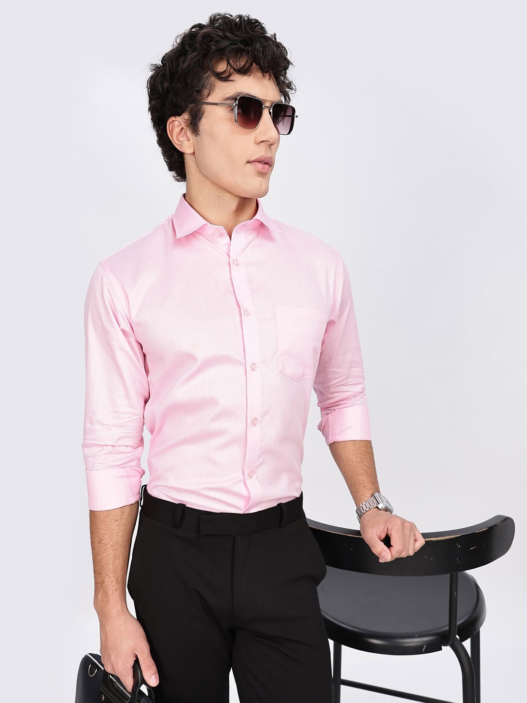

BRUTTLYN Men Classic Spread Collar Solid Cotton Formal Shirt, Pink