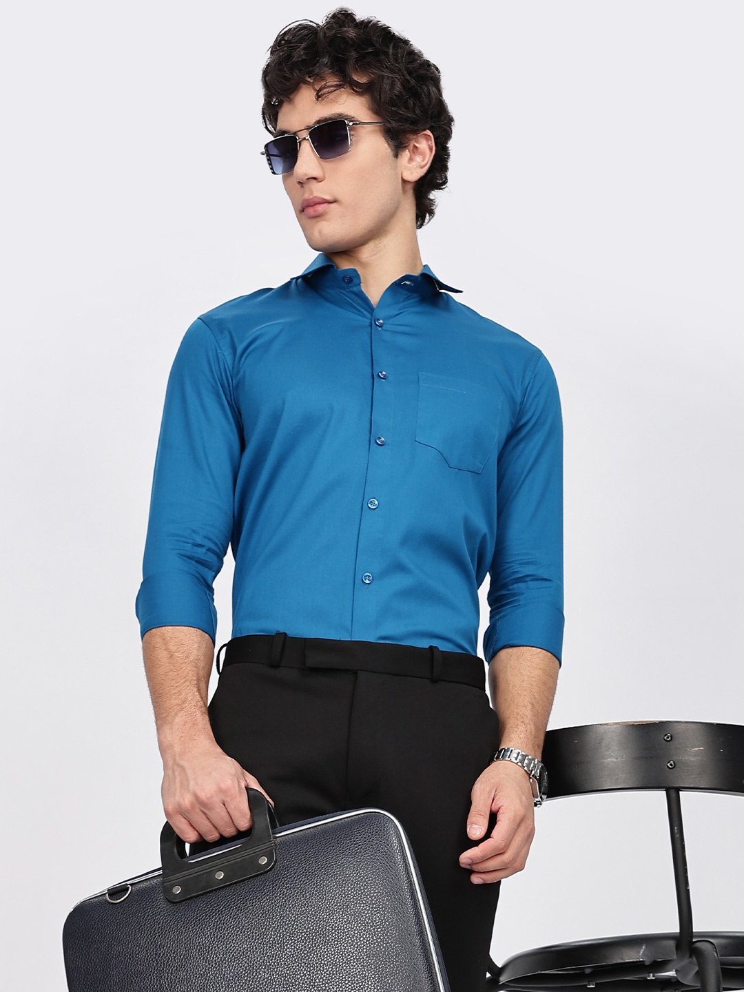 

BRUTTLYN Men Classic Spread Collar Solid Cotton Formal Shirt, Blue