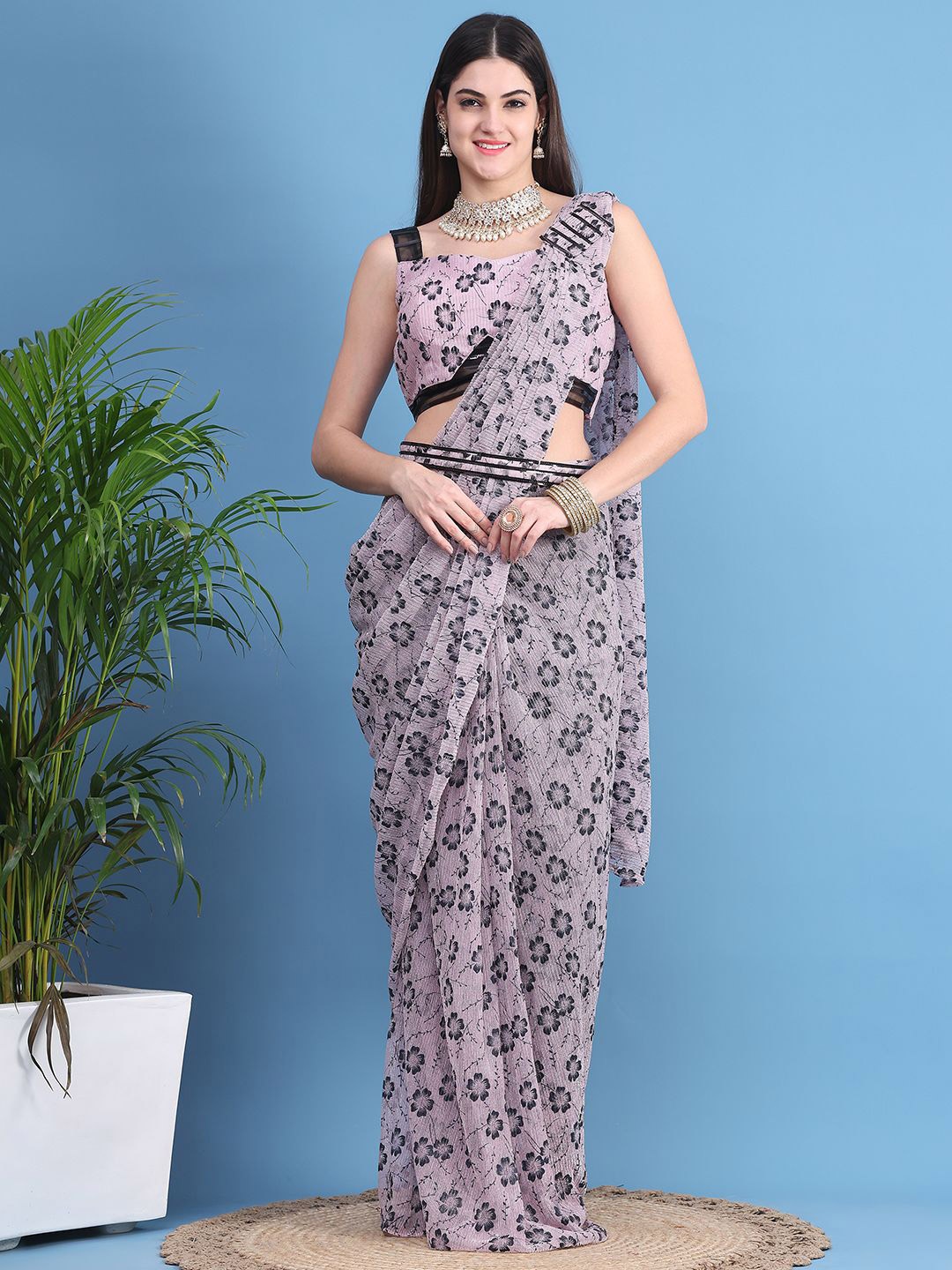 

Mitera Floral Printed Ready to Wear Leheriya Saree, Pink