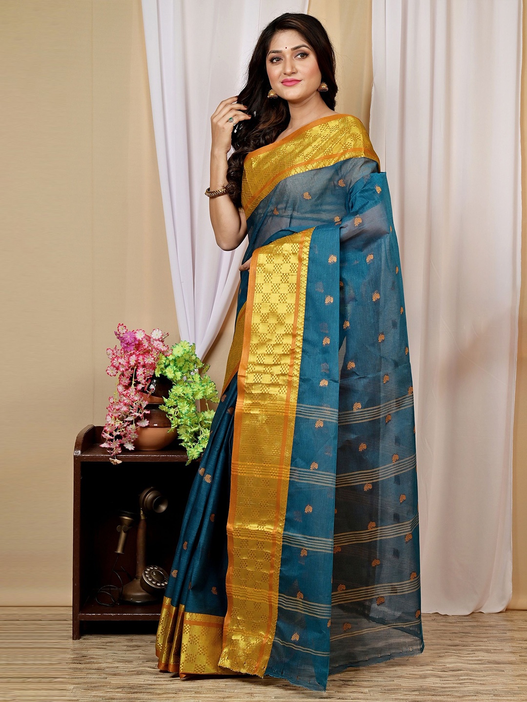 

PuJoy Woven Design Pure Cotton Handloom Taant Saree, Blue