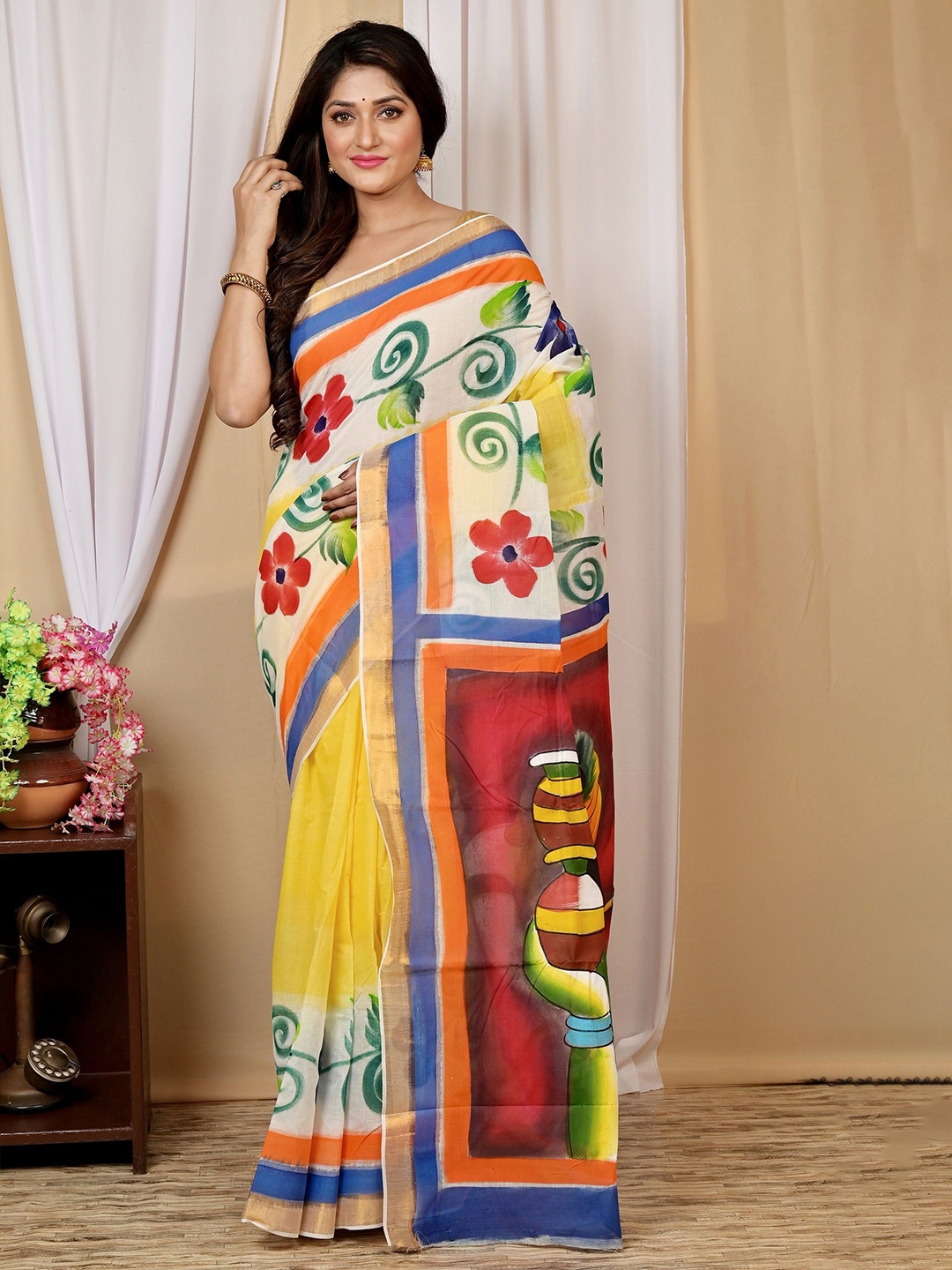 

PuJoy Ethnic Motifs Zari Taant Saree, White