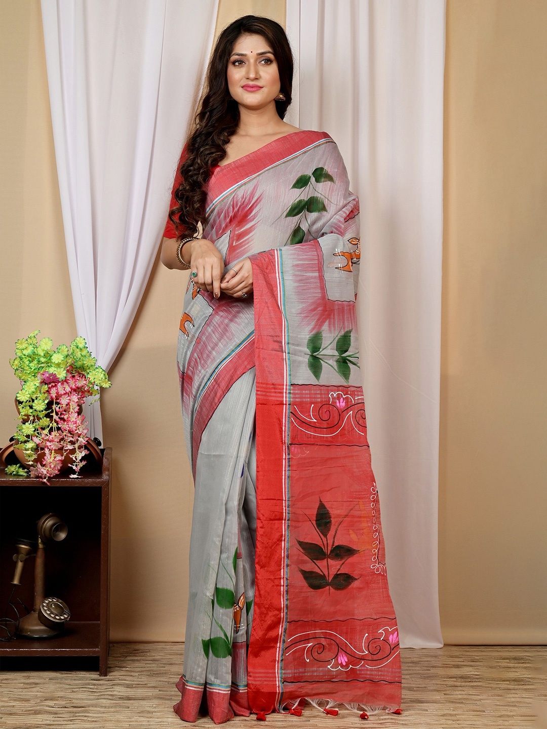 

PuJoy Albela Hand Painted Zari Taant Saree, Grey