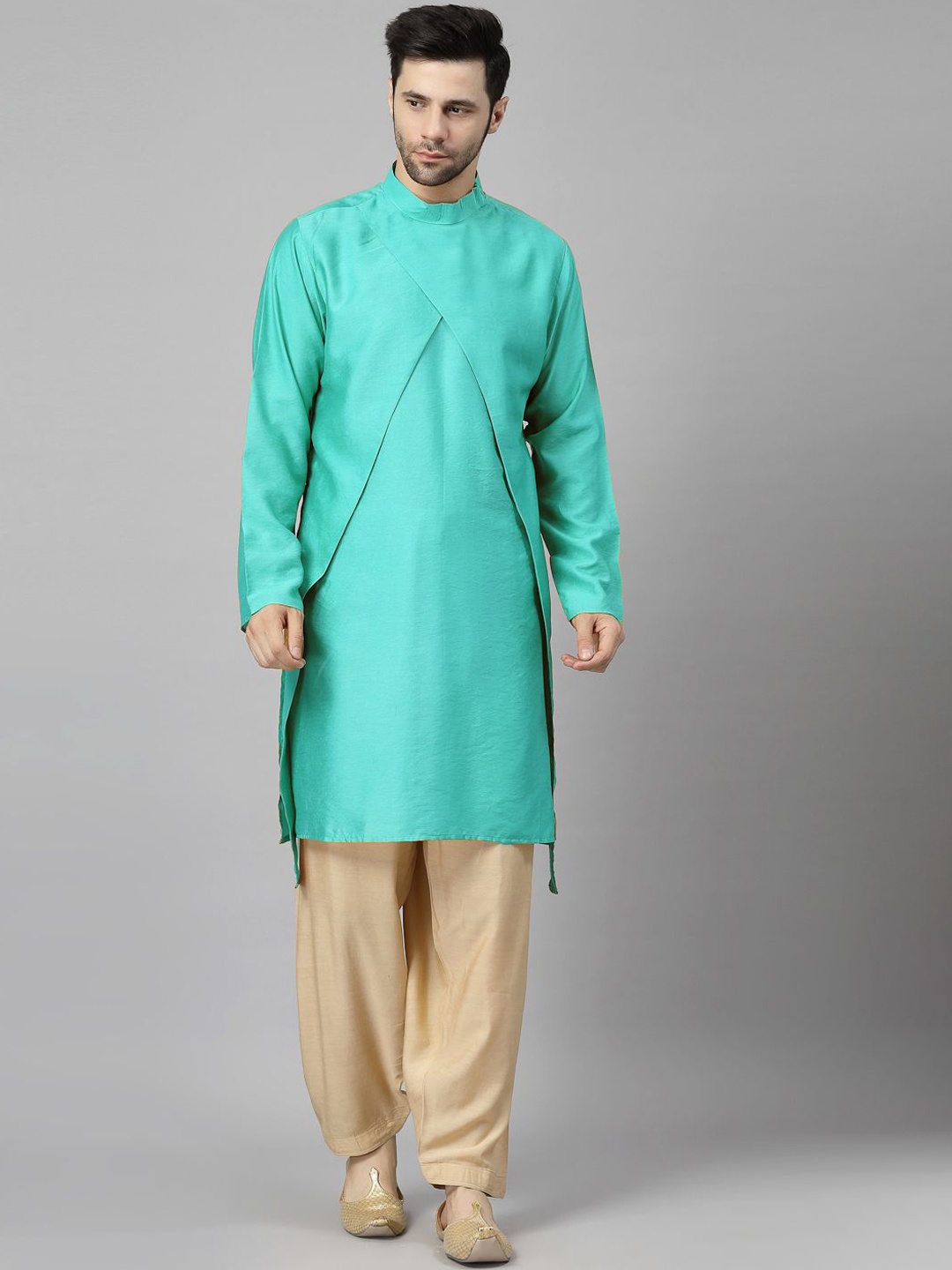 

Utsav Fashion Mandarin Collar Layered Straight Kurta with Pyjamas, Teal