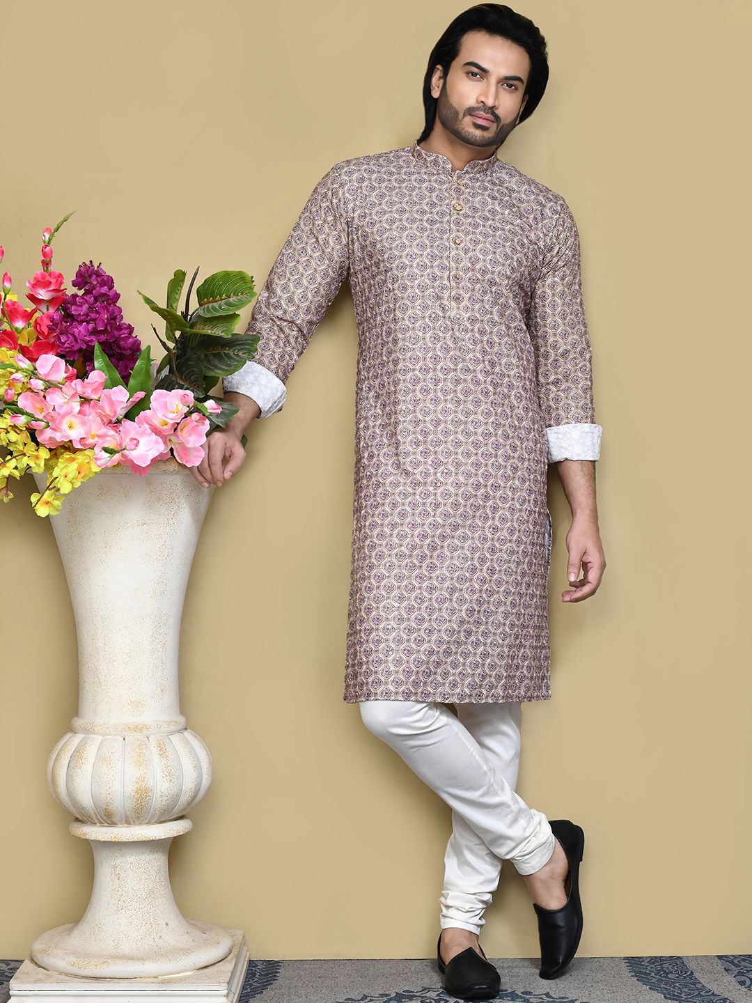 

RANAK Geometrical Printed Cotton Mandarin Collar Straight Kurta, Beige