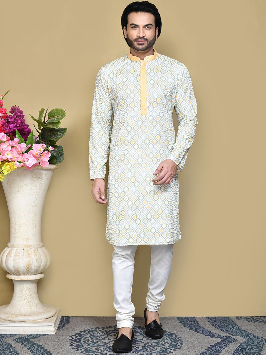 

RANAK Ethnic Motifs Printed Emroidered Cotton Mandarin Collar Straight Kurta, Grey