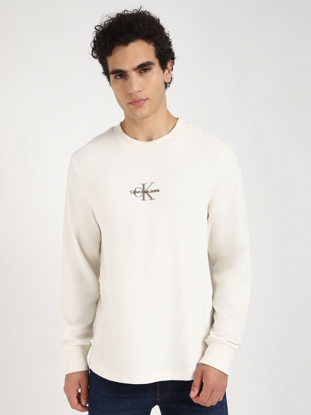 

Calvin Klein Jeans Men Self Design Round Neck Cotton Relaxed Fit T-shirt, White