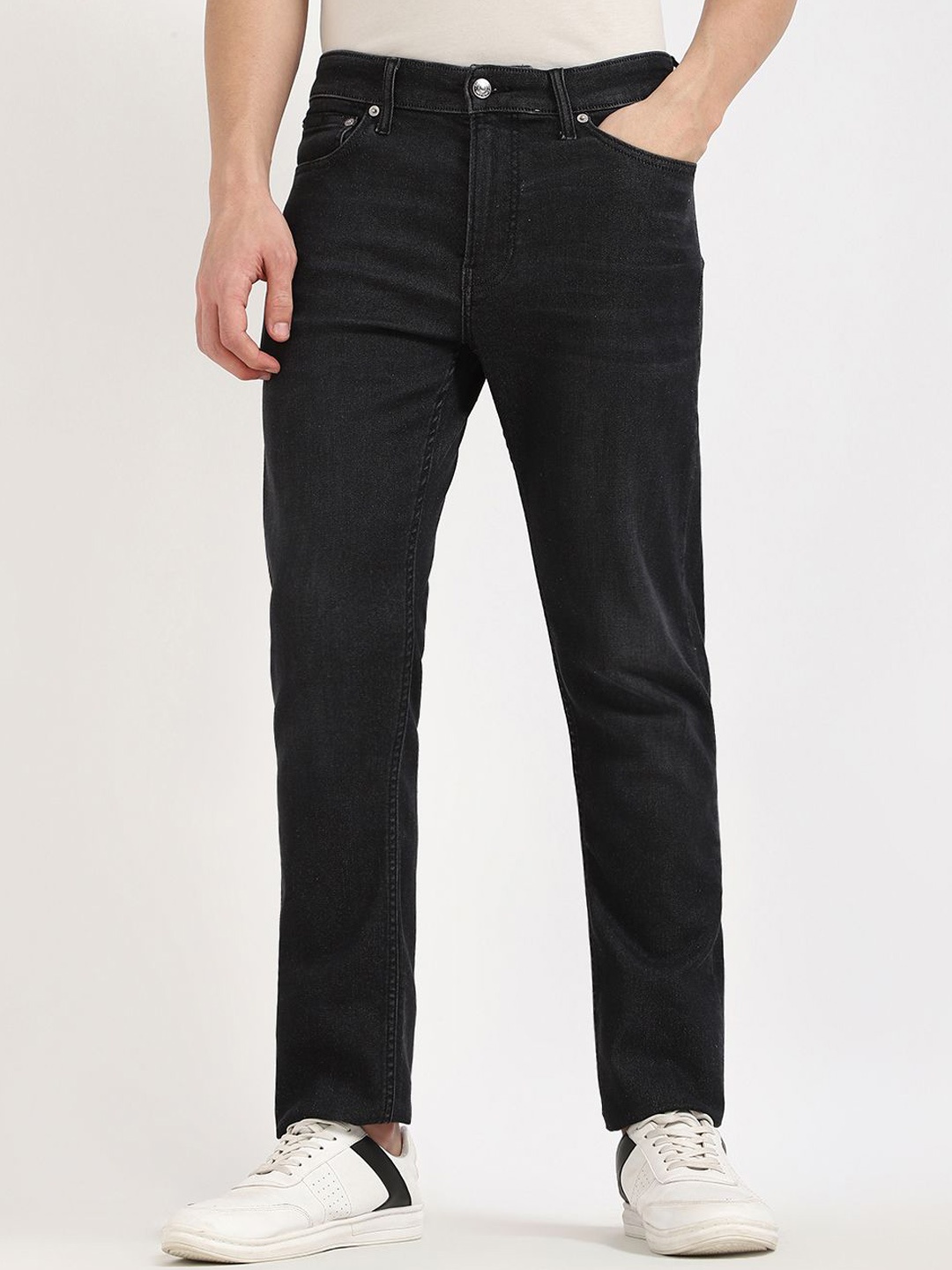 

Calvin Klein Jeans Men Slim Fit Jeans, Black