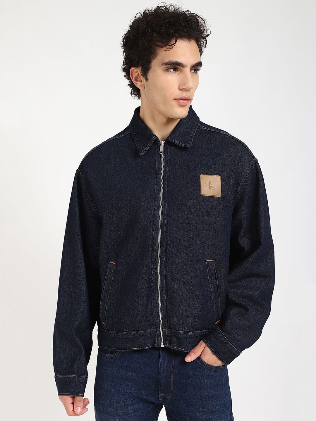 

Calvin Klein Jeans Men Spread Collar Solid Cotton Casual Denim Jacket, Navy blue