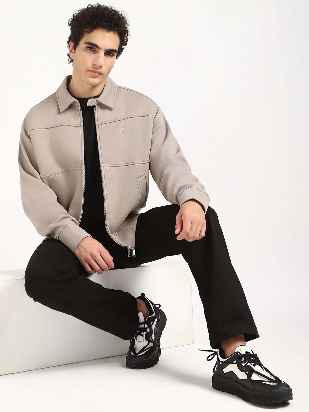 

Calvin Klein Jeans Men Shirt Collar Pure Cotton Sweatshirt, Brown