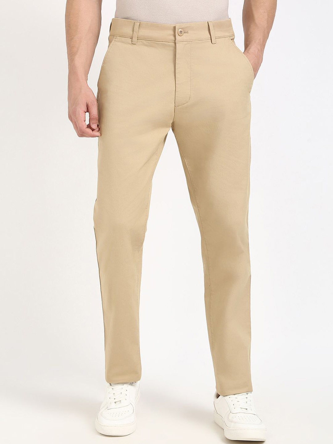 

Calvin Klein Jeans Men Tapered Fit Chinos Trousers, Cream