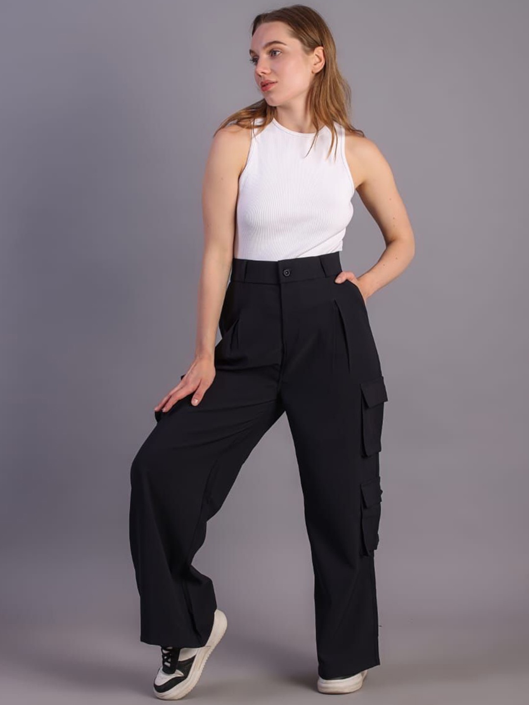 

HIGH BUY Women Relaxed Loose Fit High-Rise Pleated Cargos, Navy blue