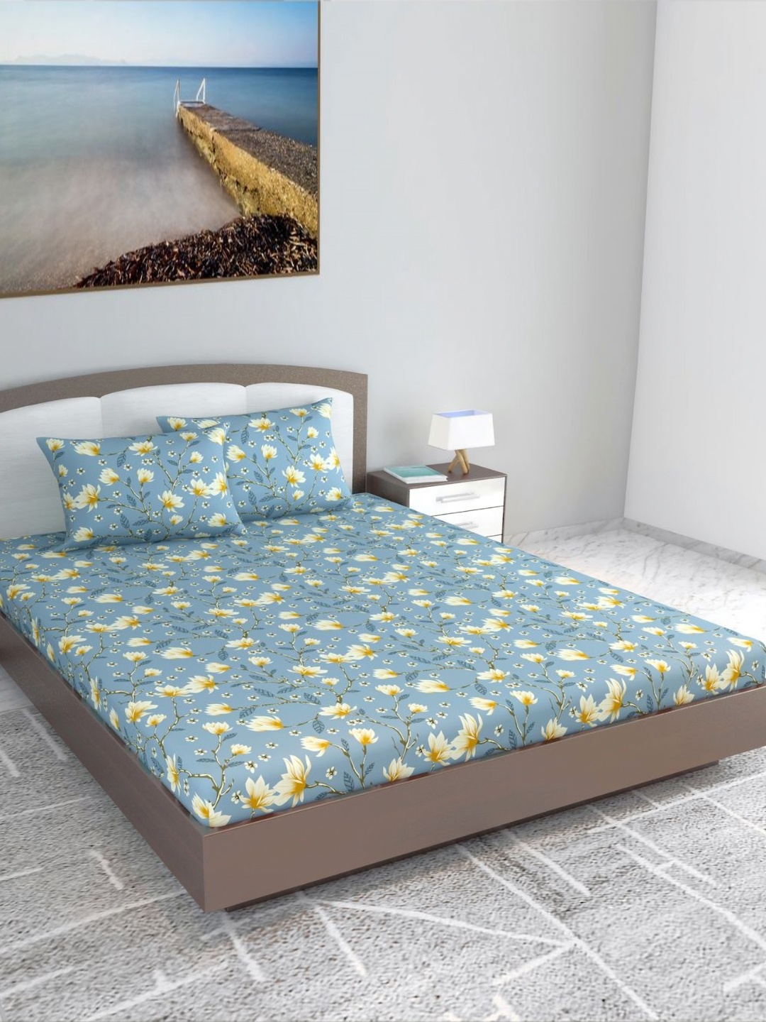 

Divine Casa Blue & Yellow Floral Pure Cotton 144 TC King Bedsheet Set 2.70 m x 2.70 m