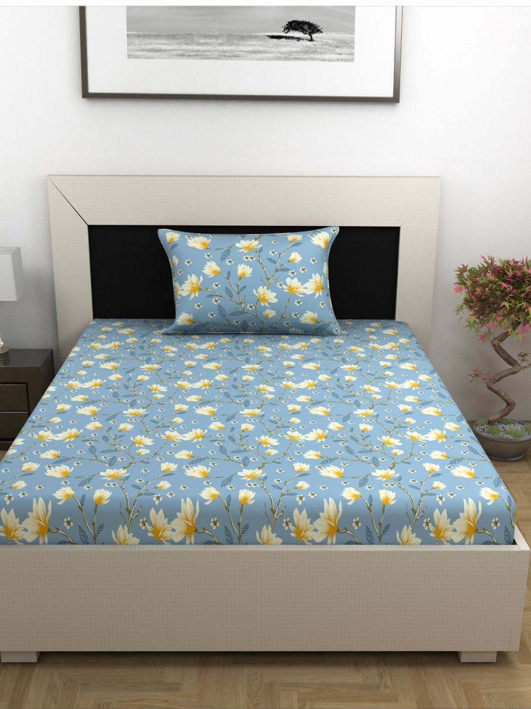 

Divine Casa Blue & White Pure Cotton Floral 144 TC Single Bedsheet Set 2.23 m x 1.45 m