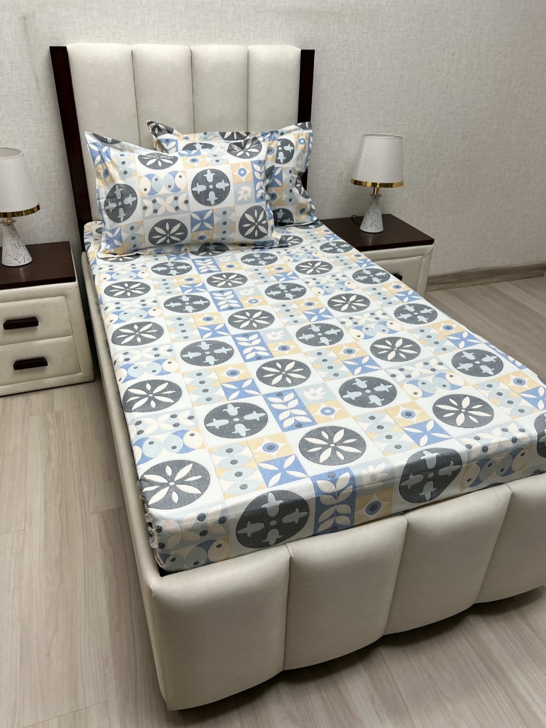 

Pure Decor Cotton Single Bed Size Bedsheet With 2 Pillow Covers 1.73m X 2.36m, Blue