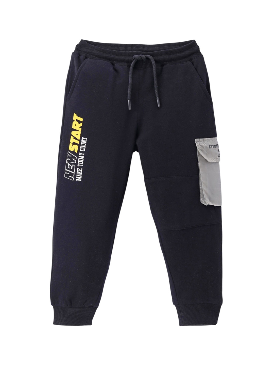 

ARIAS By LARA DUTTA Boys Printed Cargo Joggers, Black